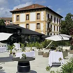 Hotel Olajauregi