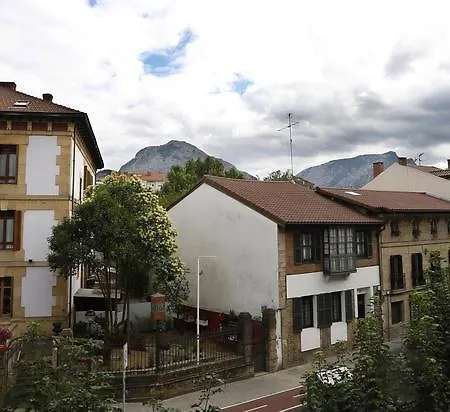 Hotel Olajauregi 3*