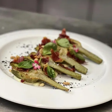 欧莱尔尤吉酒店