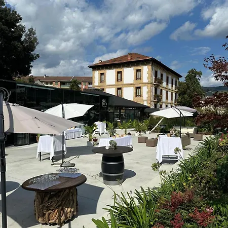 欧莱尔尤吉酒店