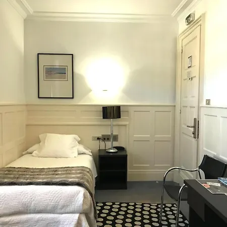 Hotel Olajauregi 3*